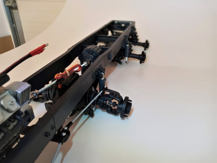 T 8×8 – chassis