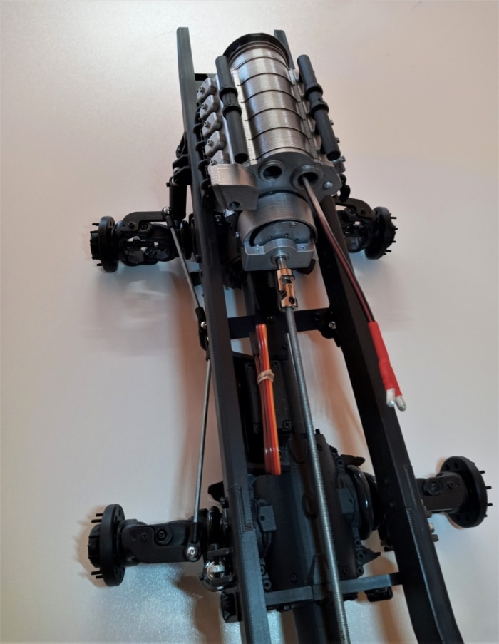 T 8×8 – chassis