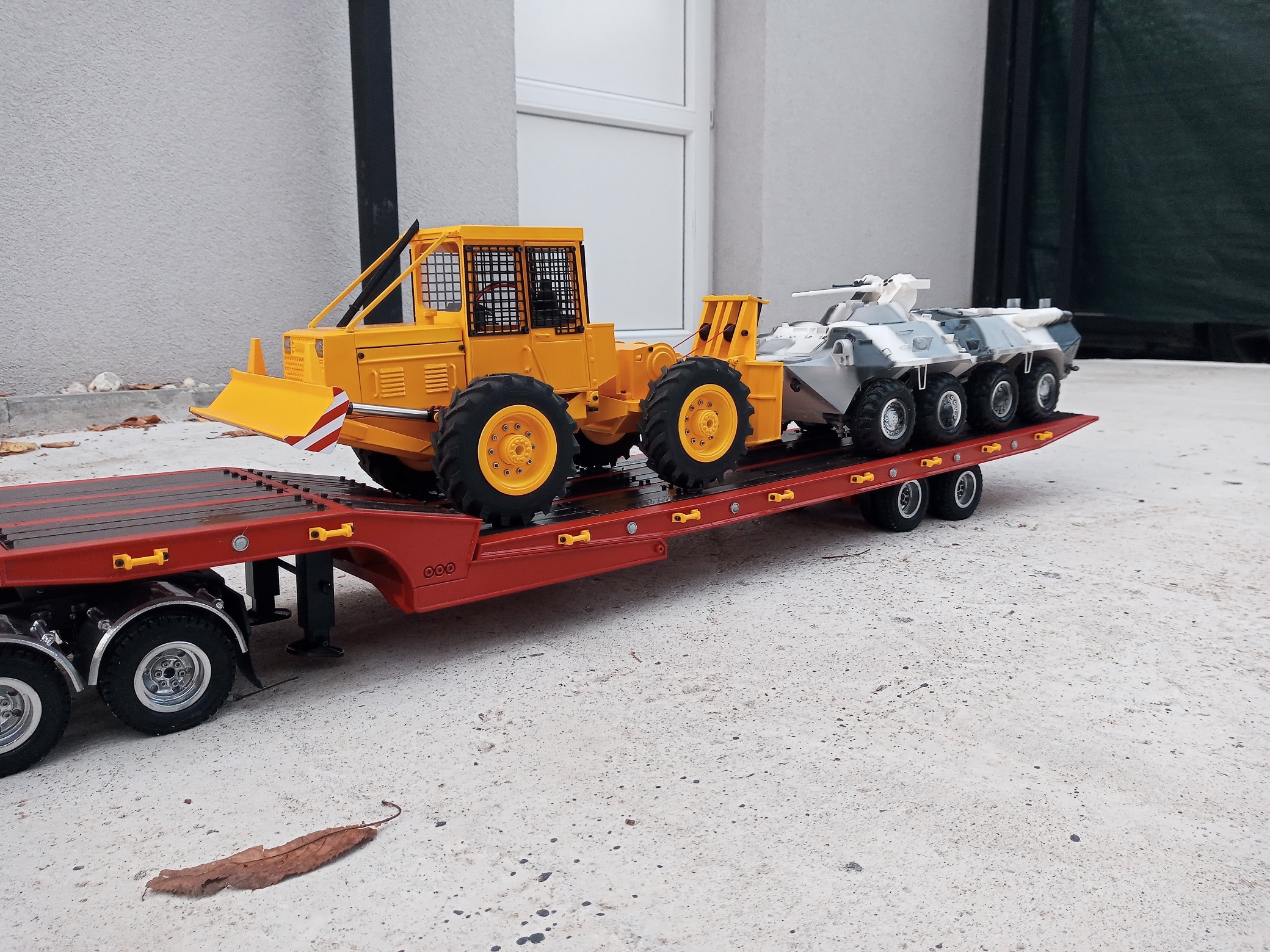 Rc low loader 2025